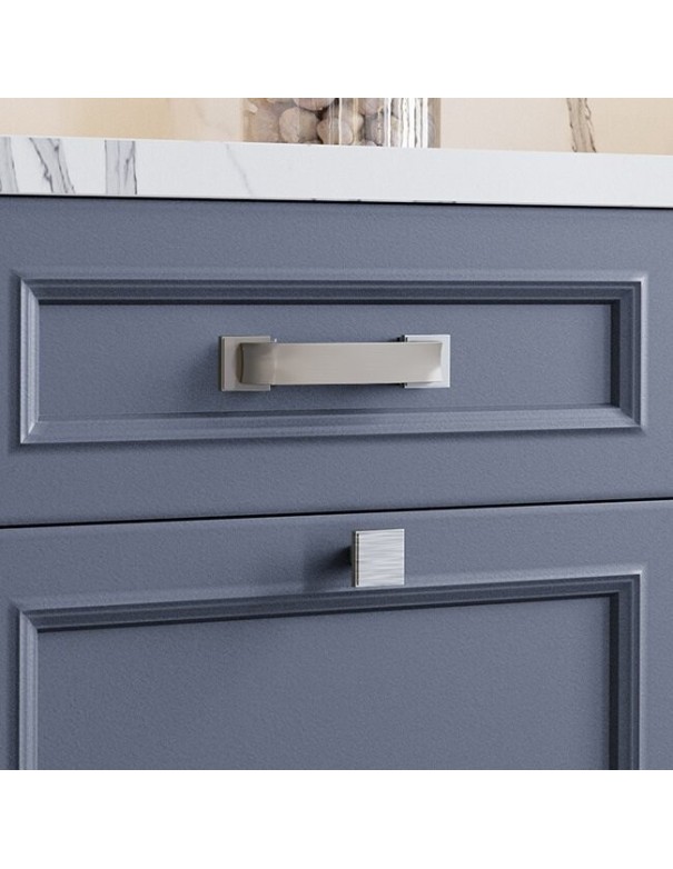 Collection Moderne De Poignées Et Boutons En Nickel Brossé